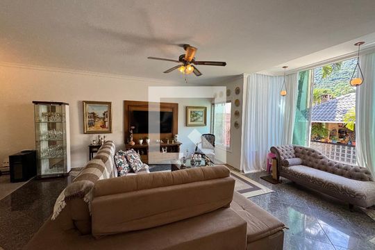 Sala de casa à venda com 4 quartos, 350m² em Recreio dos Bandeirantes, Rio de Janeiro