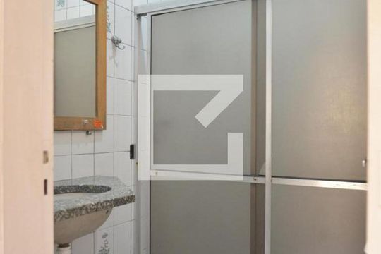 Banheiro da Suíte de casa à venda com 4 quartos, 193m² em Jardim Las Vegas, Santo André