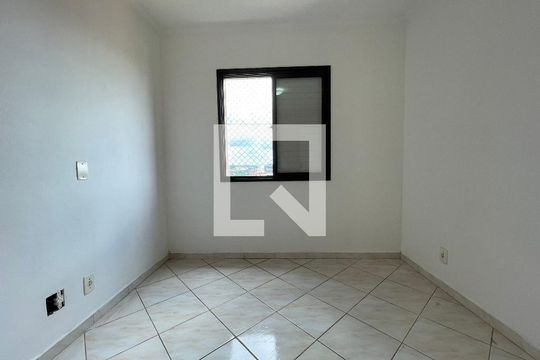 Quarto de apartamento à venda com 2 quartos, 65m² em Jardim Ester, São Paulo