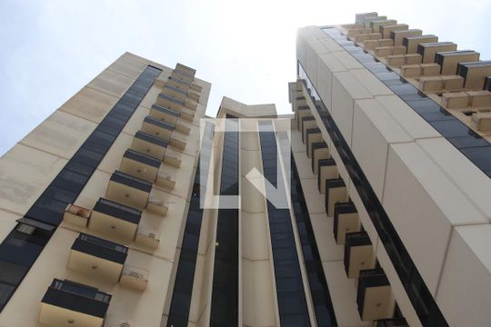 Fachada de kitnet/studio para alugar com 1 quarto, 27m² em Setor Marista, Goiânia