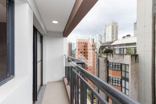 Varanda de kitnet/studio à venda com 1 quarto, 25m² em Campo Belo, São Paulo