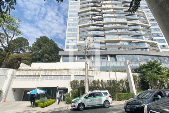 Fachada de apartamento à venda com 2 quartos, 76m² em Empresarial 18 do Forte, Barueri