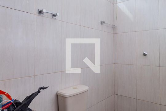 Banheiro de casa à venda com 3 quartos, 150m² em Bandeiras, Osasco