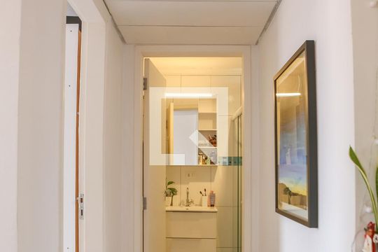 Corredor de apartamento à venda com 1 quarto, 60m² em Santa Cecília, São Paulo