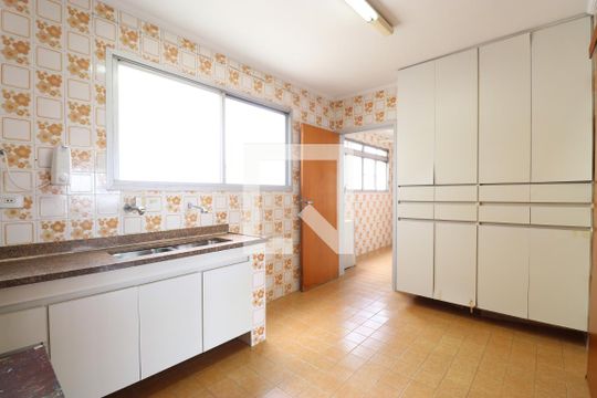 Cozinha de apartamento à venda com 3 quartos, 101m² em Alto da Lapa, São Paulo