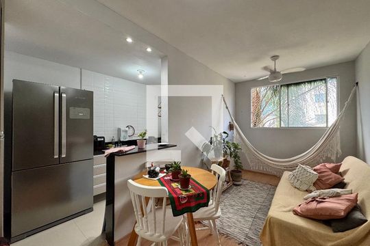 Apartamento à venda com 2 quartos, 45m² em Vargem Pequena, Rio de Janeiro