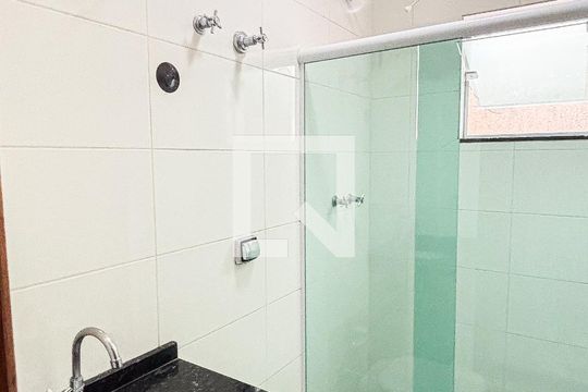 Banheiro da Suíte de apartamento para alugar com 3 quartos, 85m² em Parque das Nações, Santo André