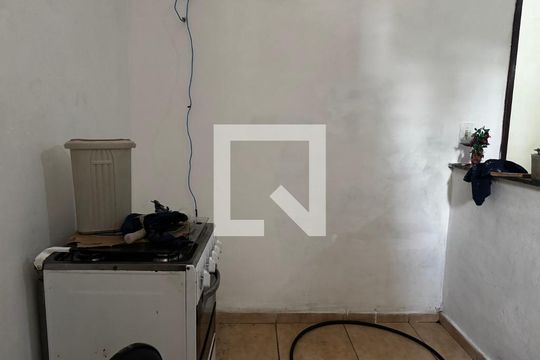 Cozinha de apartamento para alugar com 2 quartos, 60m² em Goiânia, Belo Horizonte