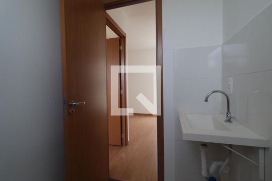 Banheiro de apartamento à venda com 2 quartos, 55m² em Canudos, Novo Hamburgo