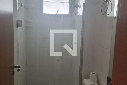 Banheiro de apartamento à venda com 2 quartos, 47m² em Manacás, Belo Horizonte