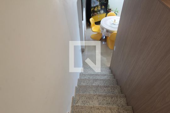 Escadas de apartamento à venda com 4 quartos, 160m² em Liberdade, Belo Horizonte
