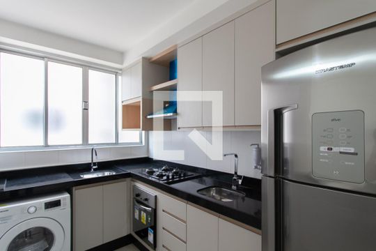Cozinha e Área de Serviço de apartamento para alugar com 2 quartos, 65m² em Manacás, Belo Horizonte