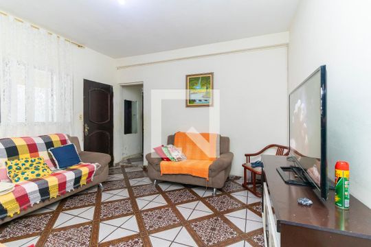 Casa 1 - Sala de casa à venda com 7 quartos, 200m² em Vila Chavantes, São Paulo