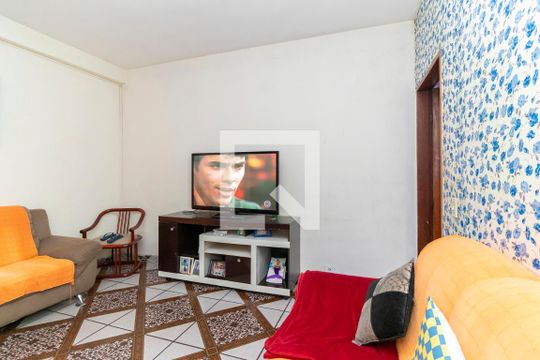 Casa 1 - Sala de casa à venda com 7 quartos, 200m² em Vila Chavantes, São Paulo