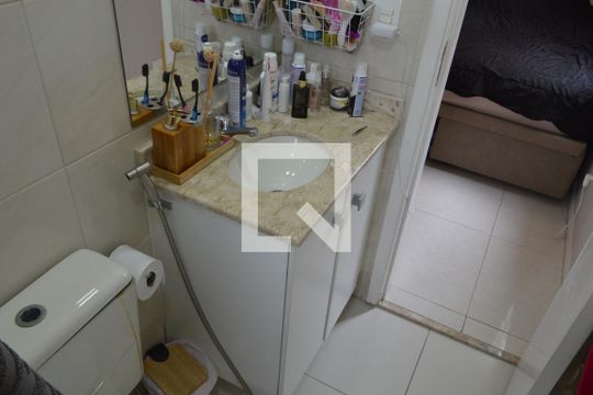 Banheiro da Suíte de apartamento à venda com 2 quartos, 55m² em Pechincha, Rio de Janeiro