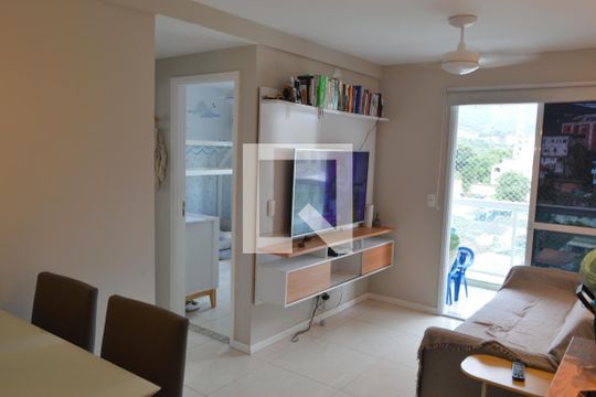 Apartamento à venda com 2 quartos, 55m² em Pechincha, Rio de Janeiro