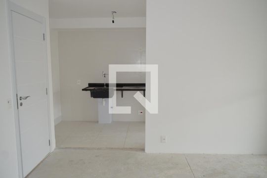 Sala de apartamento à venda com 2 quartos, 71m² em Vila São José, São Paulo