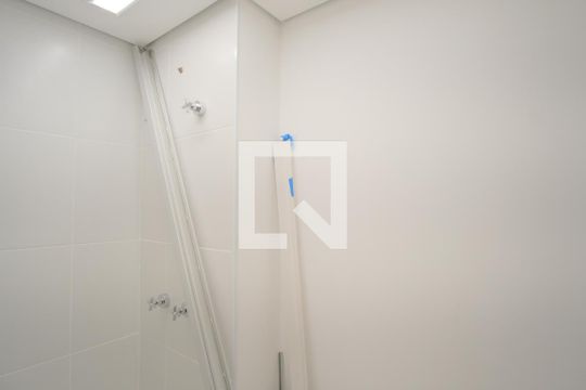 Banheiro de serviço de apartamento à venda com 2 quartos, 123m² em Tatuapé, São Paulo