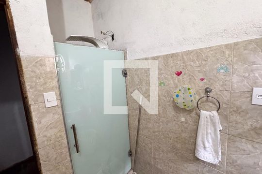 Área externa de casa à venda com 3 quartos, 360m² em Santa Helena, Belo Horizonte