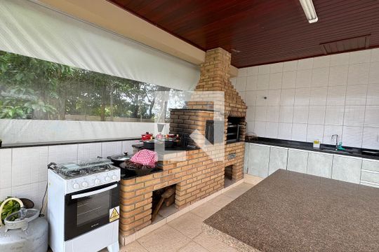 Churrasqueira de casa de condomínio para alugar com 3 quartos, 350m² em Jardim Julio, Barueri