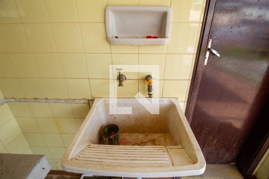 Área de Serviço de casa para alugar com 3 quartos, 450m² em Vila Progresso, Sorocaba