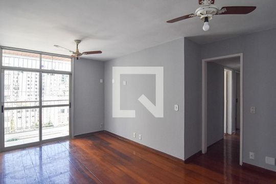 Sala de apartamento à venda com 4 quartos, 166m² em Ingá, Niterói