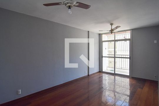 Sala de apartamento à venda com 4 quartos, 166m² em Ingá, Niterói
