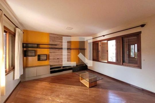 Sala de casa à venda com 5 quartos, 358m² em Petrópolis, Porto Alegre