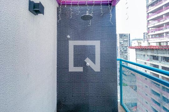 Ducha de kitnet/studio à venda com 1 quarto, 24m² em Pinheiros, São Paulo