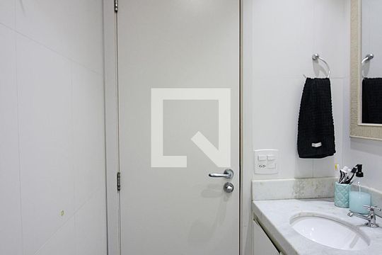 Banheiro Social de apartamento à venda com 2 quartos, 53m² em Centro, São Bernardo do Campo