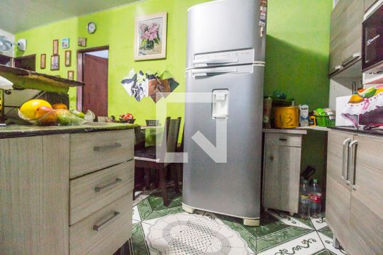Cozinha de casa para alugar com 2 quartos, 300m² em Jardim Mutinga, Barueri