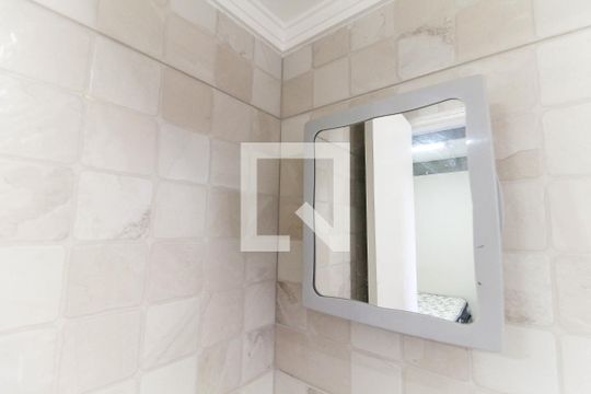 Banheiro de kitnet/studio para alugar com 1 quarto, 25m² em Mooca, São Paulo