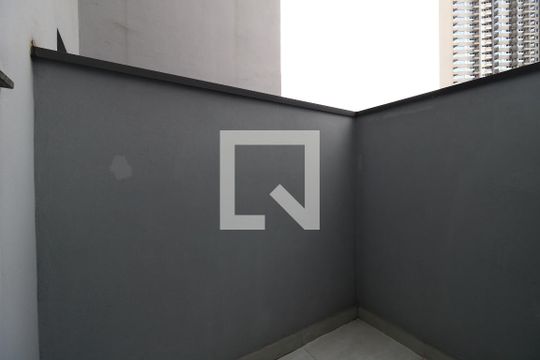 Quintal Primeiro Piso de casa à venda com 3 quartos, 155m² em Vila Homero Thon, Santo André