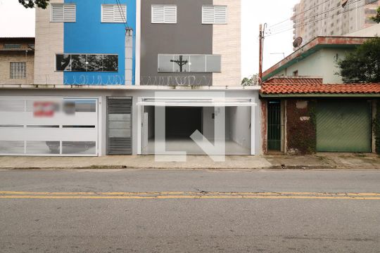 Fachada de casa à venda com 3 quartos, 155m² em Vila Homero Thon, Santo André