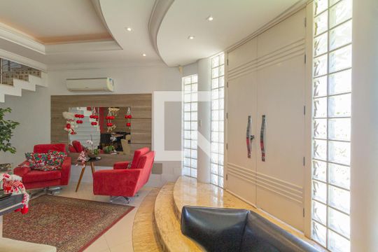 Casa para alugar com 3 quartos, 360m² em Marechal Rondon, Canoas