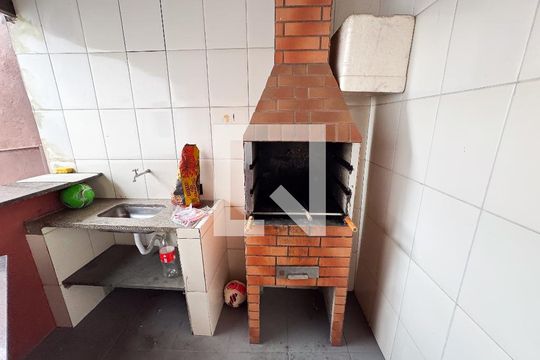 Área comum de casa à venda com 4 quartos, 200m² em Bandeirantes, Contagem