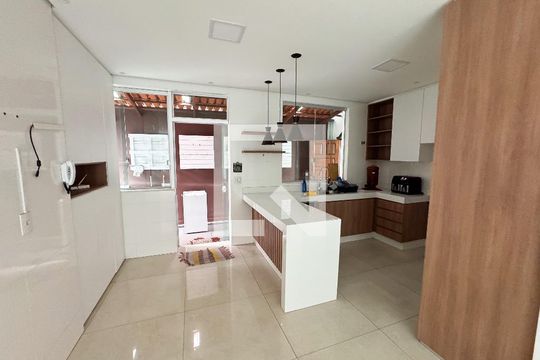Cozinha de casa à venda com 4 quartos, 200m² em Bandeirantes, Contagem