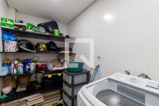 Área de Serviço de casa à venda com 4 quartos, 140m² em Vila Diva (zona Leste), São Paulo