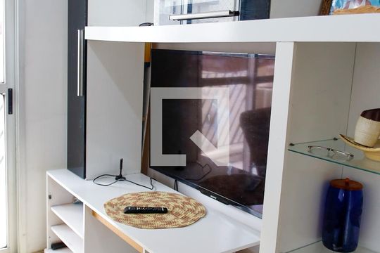 Sala de apartamento à venda com 3 quartos, 67m² em Veloso, Osasco