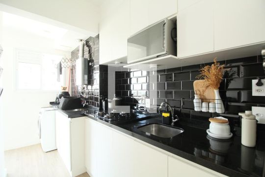 Cozinha  de apartamento à venda com 2 quartos, 48m² em Jardim Umarizal, São Paulo