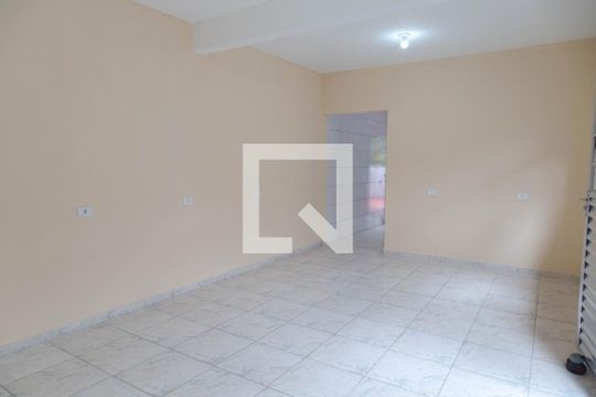 Sala de casa para alugar com 2 quartos, 110m² em Jardim Presidente Dutra, Guarulhos