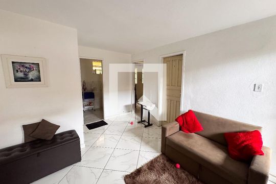 Sala de casa à venda com 3 quartos, 360m² em Santa Cruz Industrial, Contagem