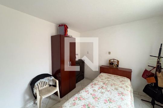 Quarto 1 de casa à venda com 3 quartos, 360m² em Santa Cruz Industrial, Contagem
