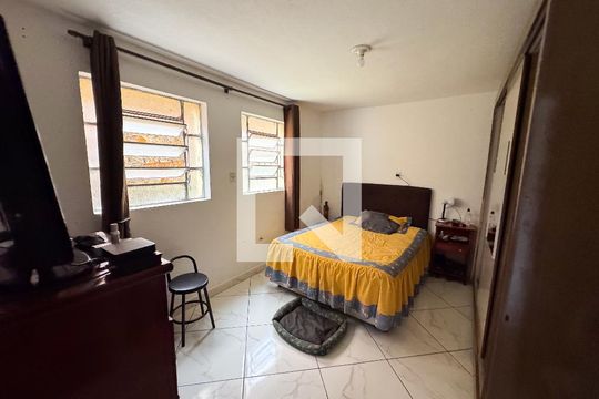 Quarto 2 de casa à venda com 3 quartos, 360m² em Santa Cruz Industrial, Contagem