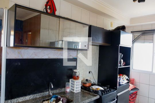 Cozinha de apartamento à venda com 1 quarto, 34m² em Santa Maria, Osasco
