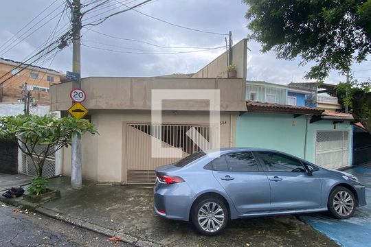 Fachada de casa para alugar com 2 quartos, 180m² em Cidade Líder, São Paulo