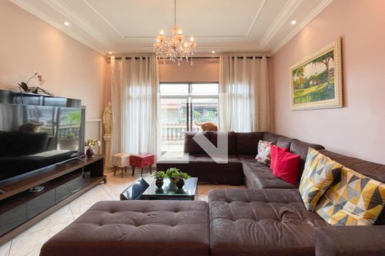 Casa à venda com 3 quartos, 247m² em Jardim Independencia, São Bernardo do Campo