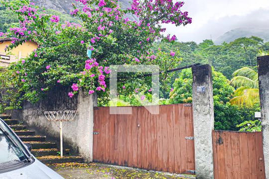 fachada de casa à venda com 4 quartos, 852m² em Jacarepaguá, Rio de Janeiro