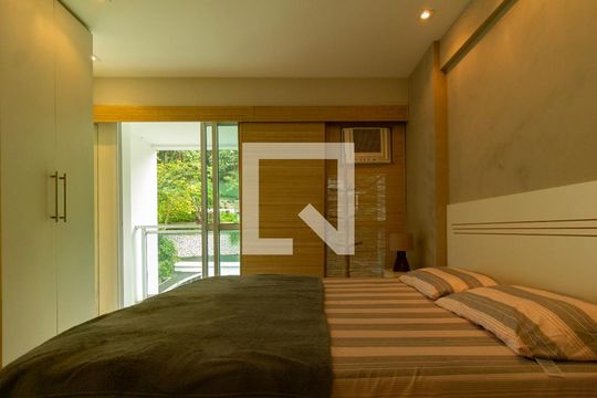 Quarto  de apartamento para alugar com 1 quarto, 58m² em Lagoa, Rio de Janeiro