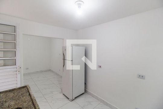 Cozinha de casa para alugar com 1 quarto, 42m² em Jardim Boa Vista, Carapicuíba